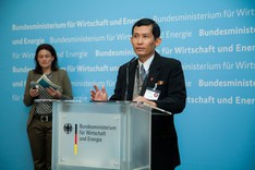 Tun Naing, Stv. Minister für Elektritität und Energie (Myanmar)