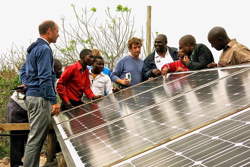 Participants during the technical training for the installation of the PV system at Travessia Beach Lodge.